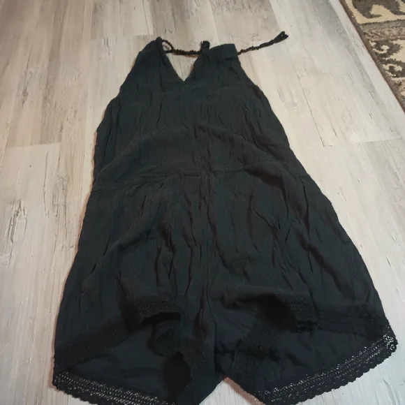 Aerie Shorts Romper - Picture 4 of 4